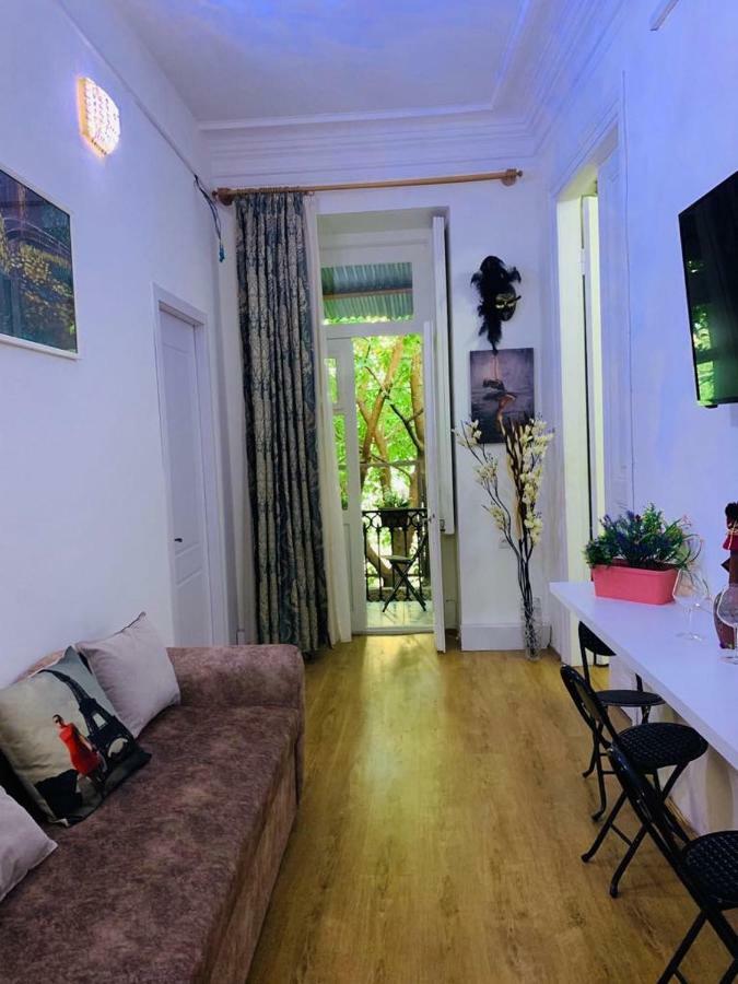 Apartament Old Yard Apartment Tbilisi Bagian luar foto
